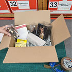 Ware für Versand verpacken